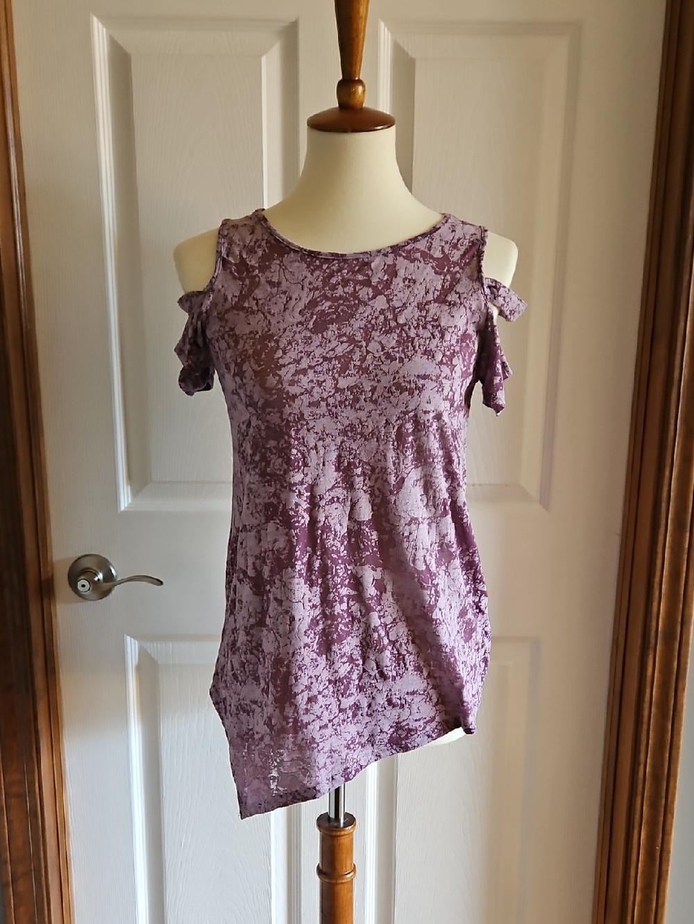 Rock & Republic Lavender Cold-Shoulder Tank Top